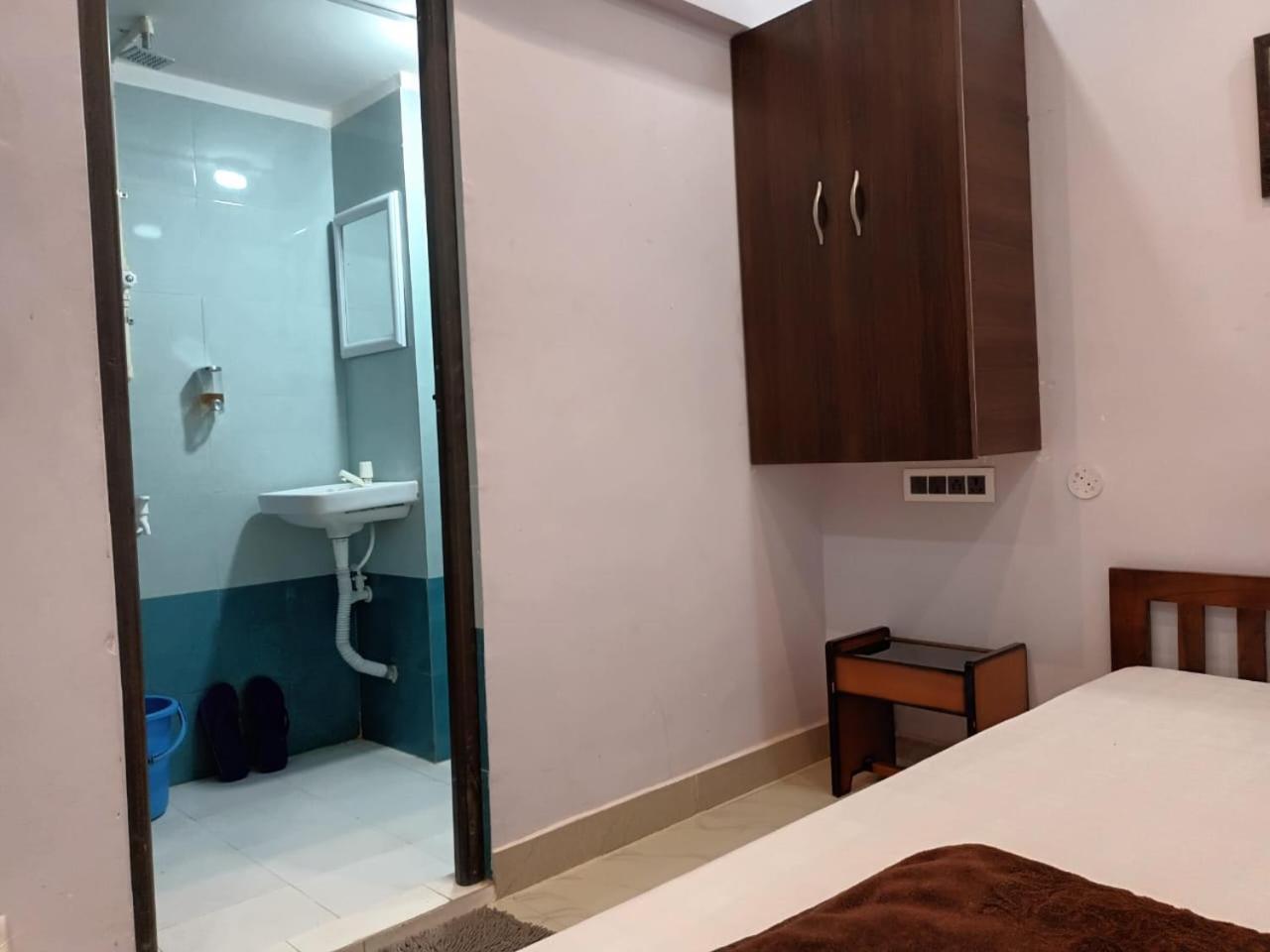 Govardhan Home Stay Guwahati Eksteriør bilde